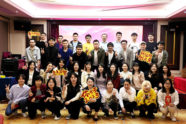 Shumatt-Diesel-Parts-Team.jpg Shumatt-Diesel-Parts-Team.jpg